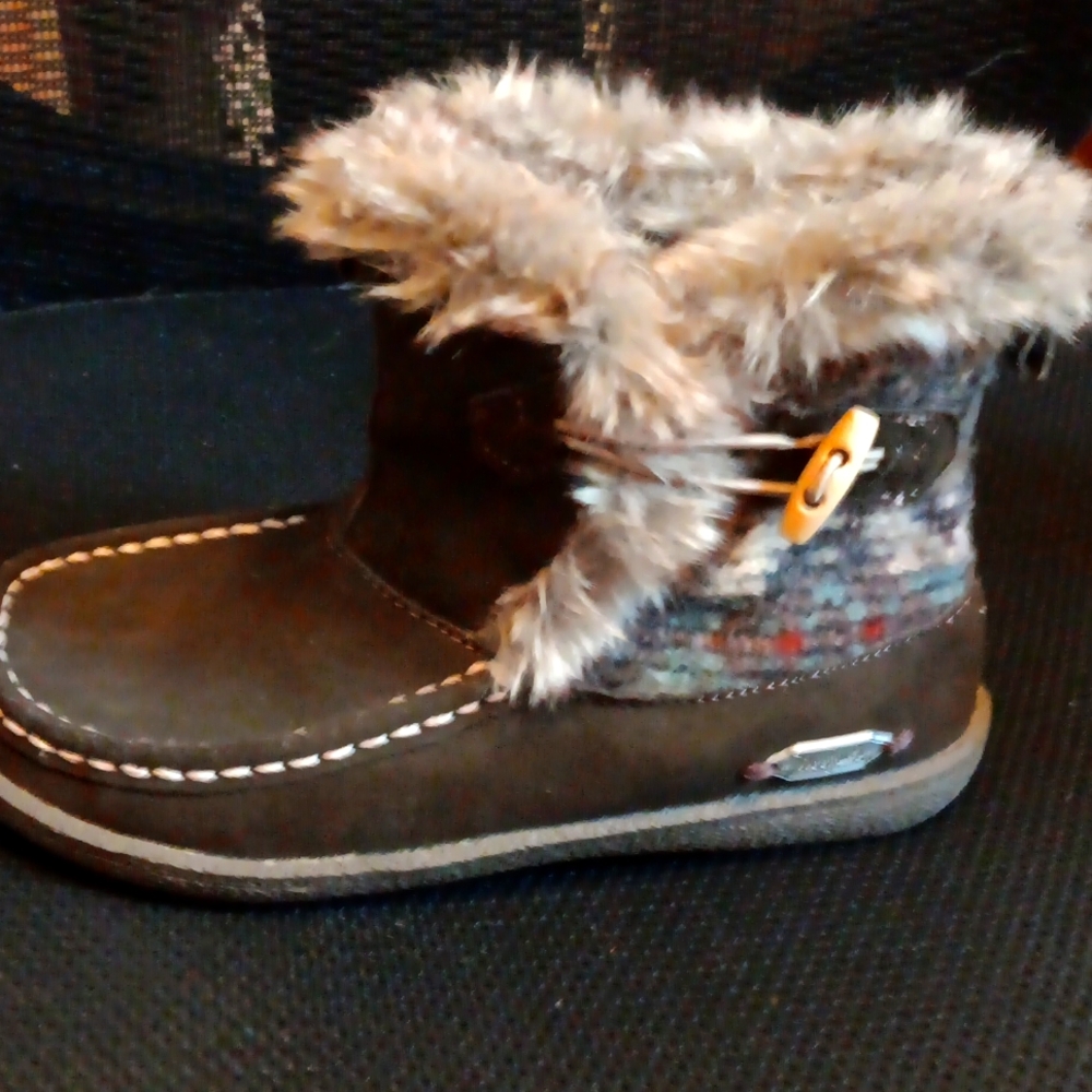WoolRich faux fur boots size 6 women